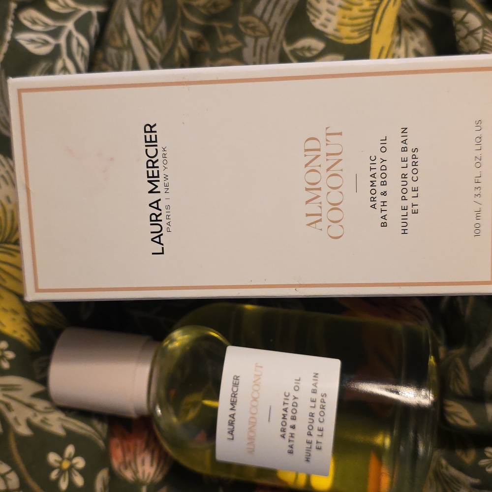 *NEW* Laura Mercier Almond Coconut Aromatic Bath & Body Oil 100 ml / 3.3 fl oz